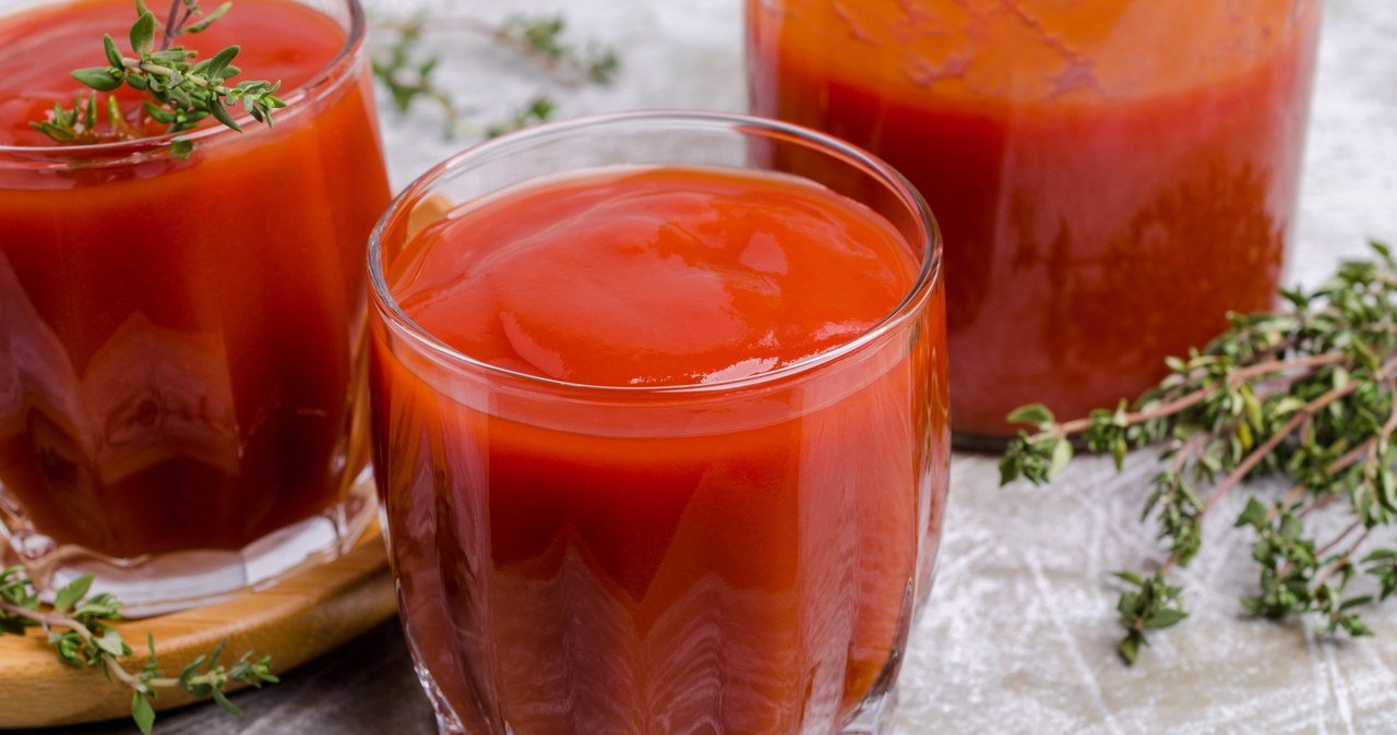 Tomato juice is a vitamin bomb. Not everyone likes it, but it is worth trying a glass at least once every few weeks /123RF/PICSEL