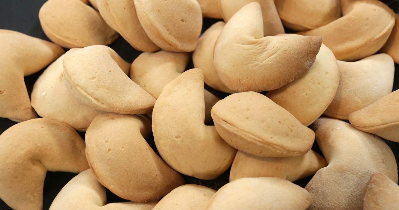 St. Andrew's Day fortune cookies that are always a success. You can easily bake them at home /partner's material