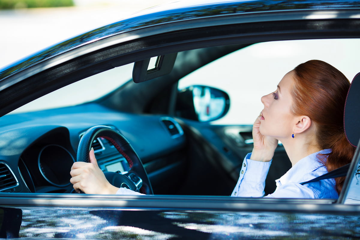 Difficult task of traffic rules: try to answer correctly