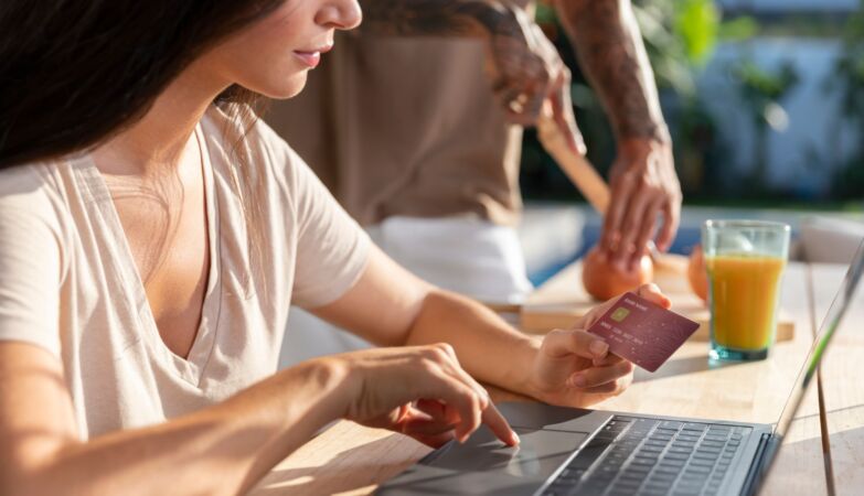 The “paradox of choice” is dictating the end of the golden age of online shopping