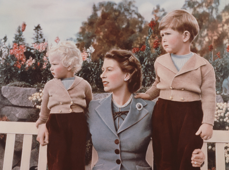 What kind of mother was Elizabeth II to her children?