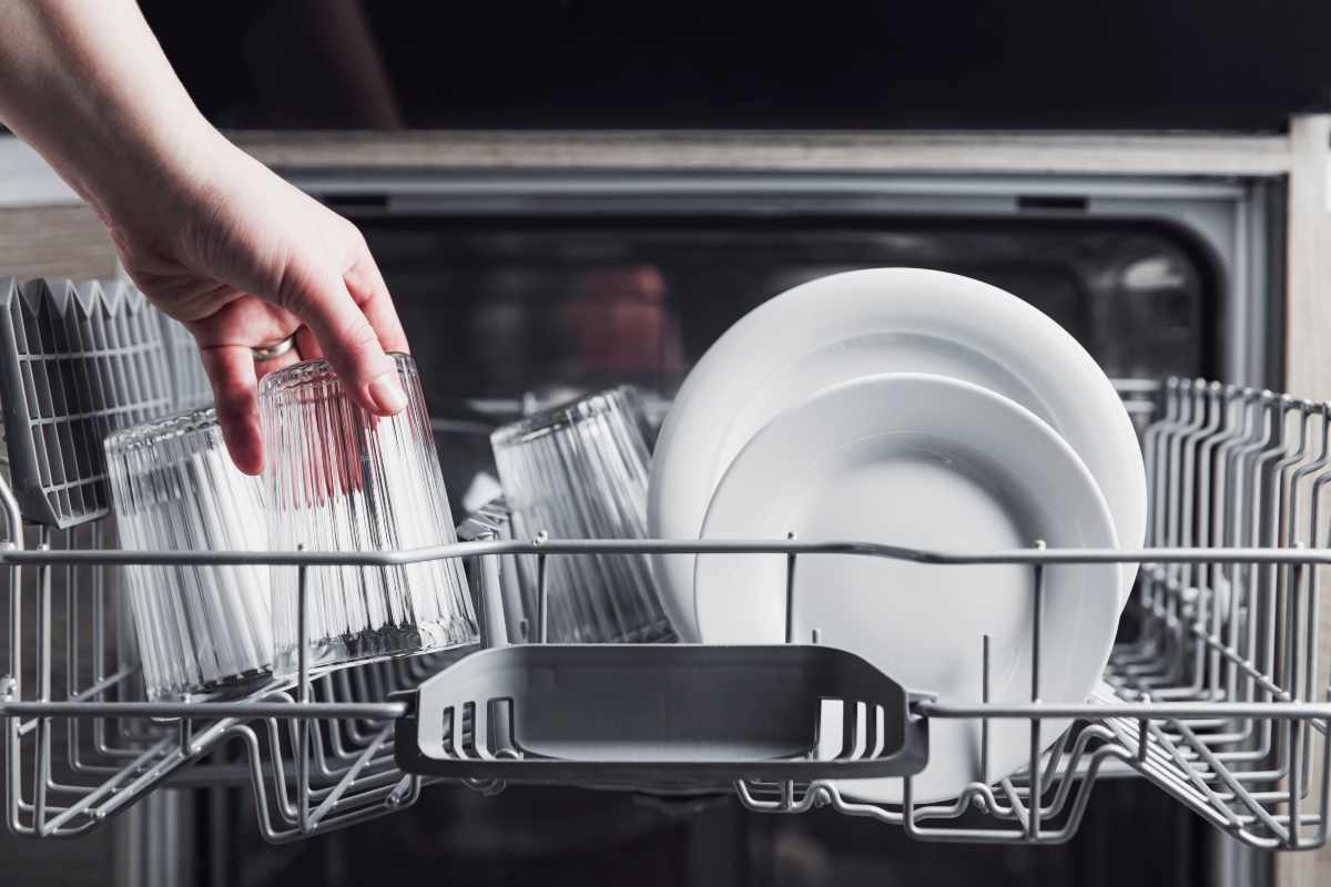 Specific salt versus coarse salt in the dishwasher