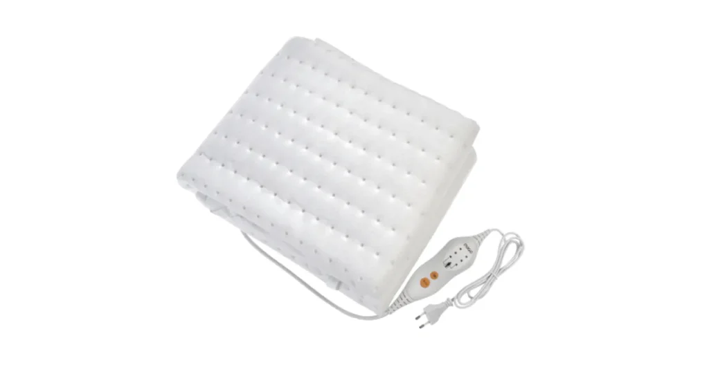 Tired of lying in a cold bed? This mattress topper from Aldi keeps you warm for just €24.99