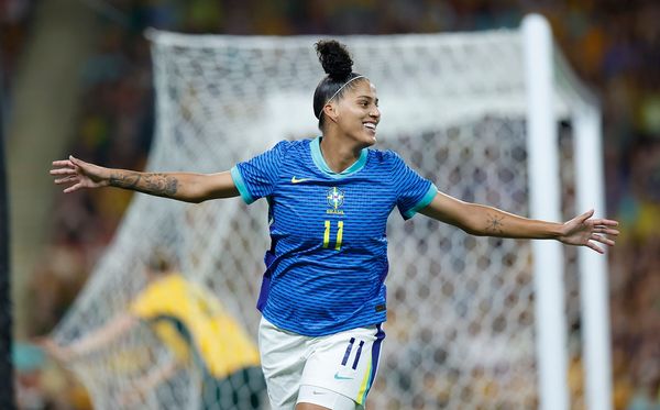 Amanda Gutierres celebrates goal against Australia