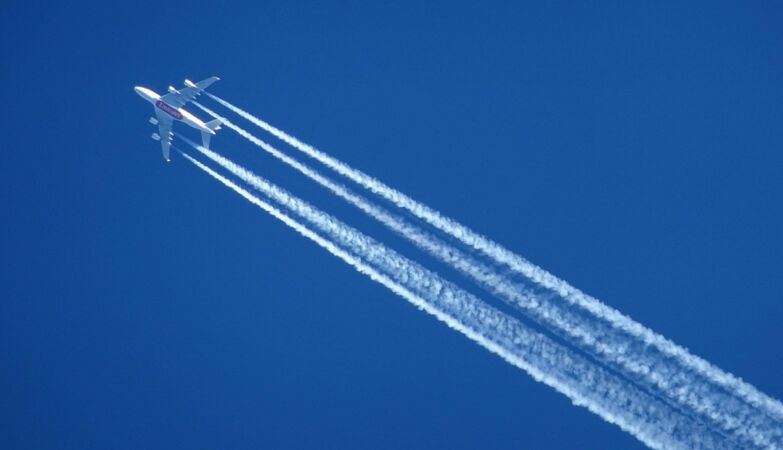 Beautiful, dirty and bad. Contrails are (hugely) responsible for pollution