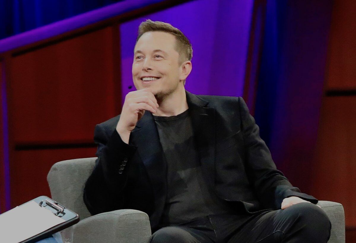 Musk calls Scholz a fool. Chancellor thanks