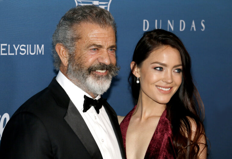 Find out what Mel Gibson's ex-wife did with her $425 million. dollars received during the divorce