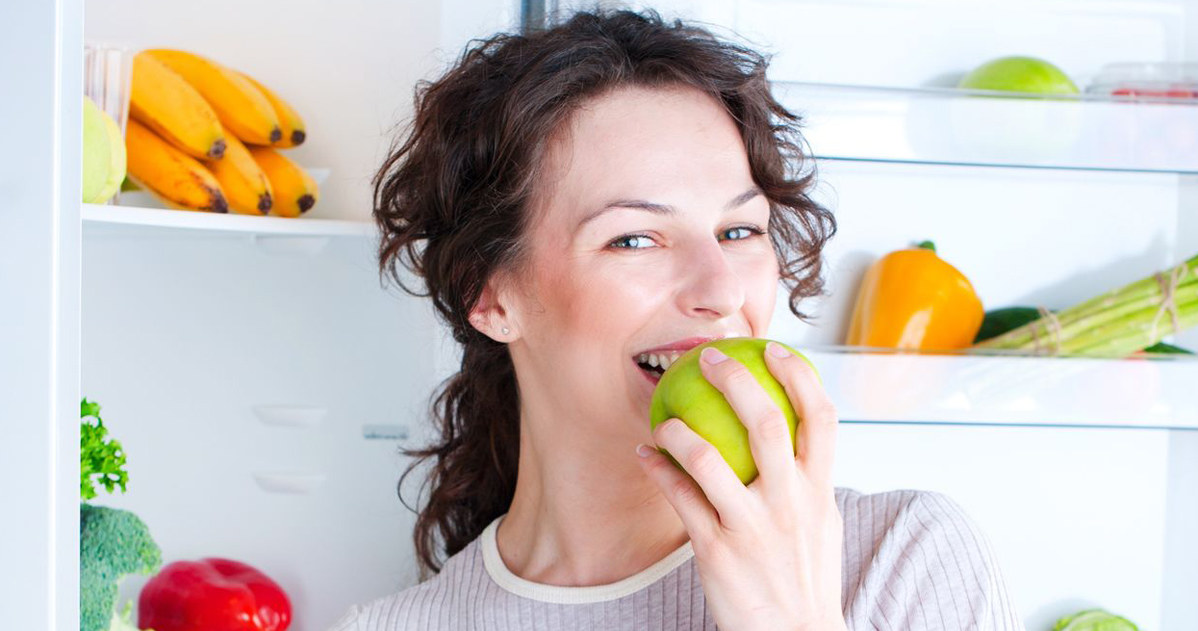 Fruit eaten in the evening does not have more calories. /123RF/PICSEL