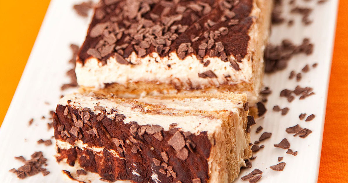 A simple no-bake cake with pudding filling. You can do them in fifteen minutes