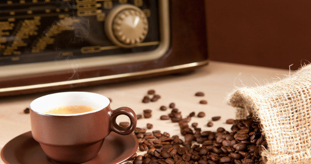 Coffee drunk regularly in small amounts may affect our health. We should drink a maximum of 3 cups of espresso. /123RF/PICSEL
