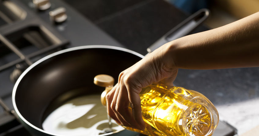 The fish should be fried in properly heated fat /123RF/PICSEL