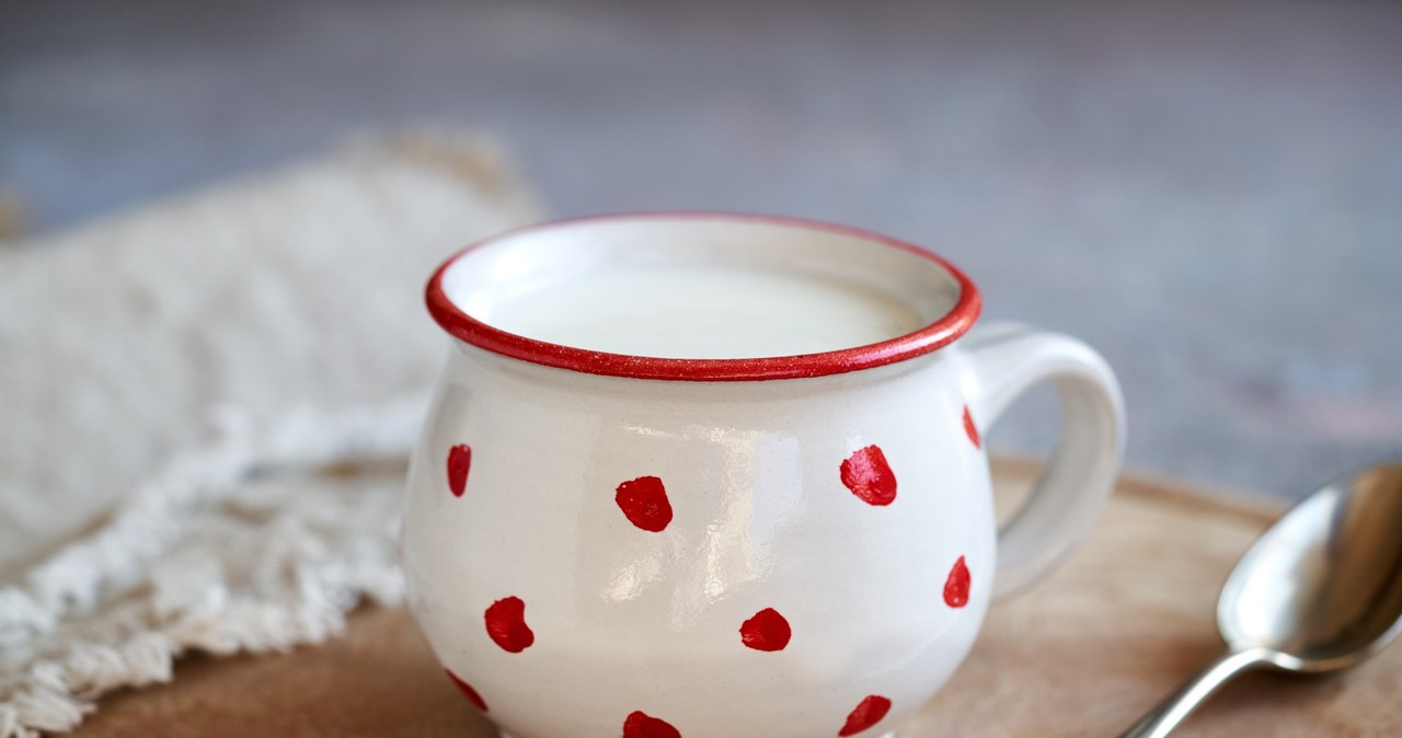 Curd is a traditional method of whitening tablecloths from the past. I learned about this method from my grandmother. /123RF/PICSEL