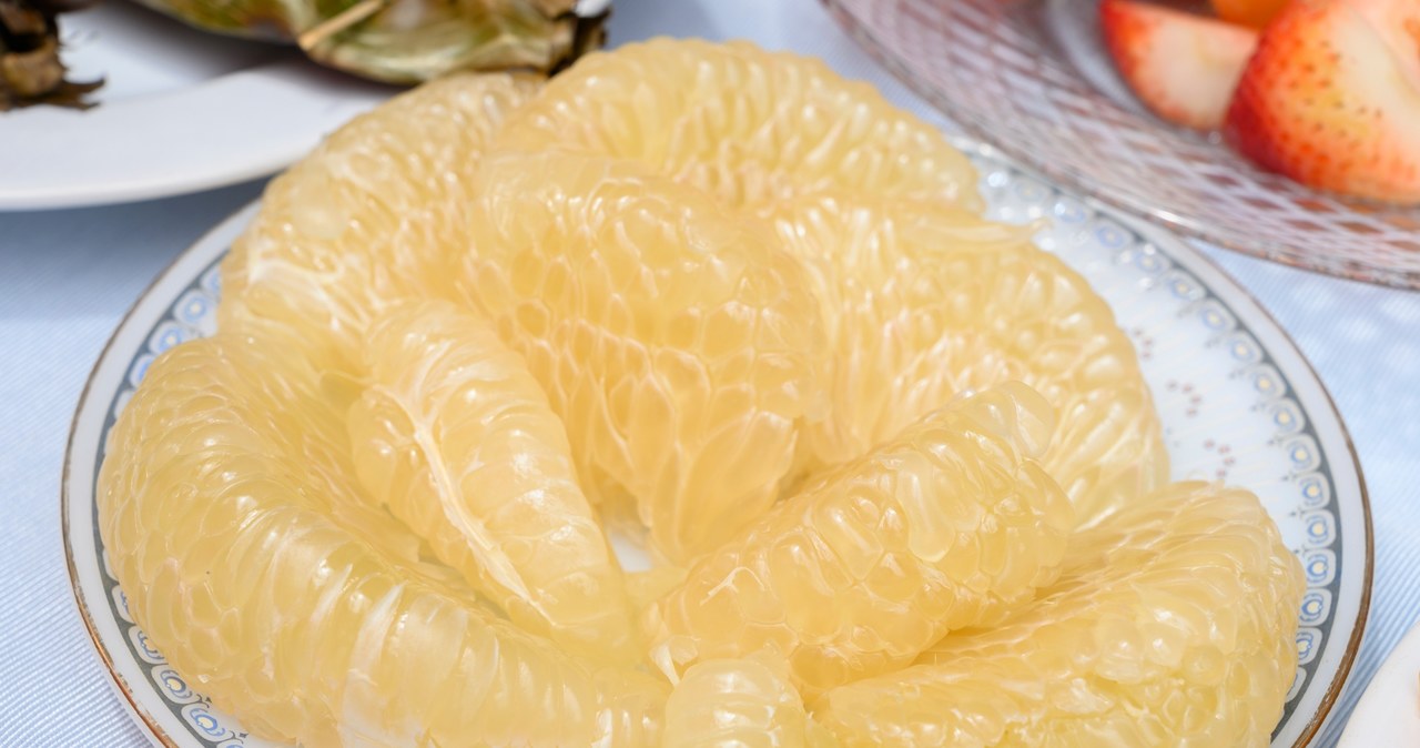 It is called the fruit of happiness. Supports heart function, lowers blood pressure and cholesterol