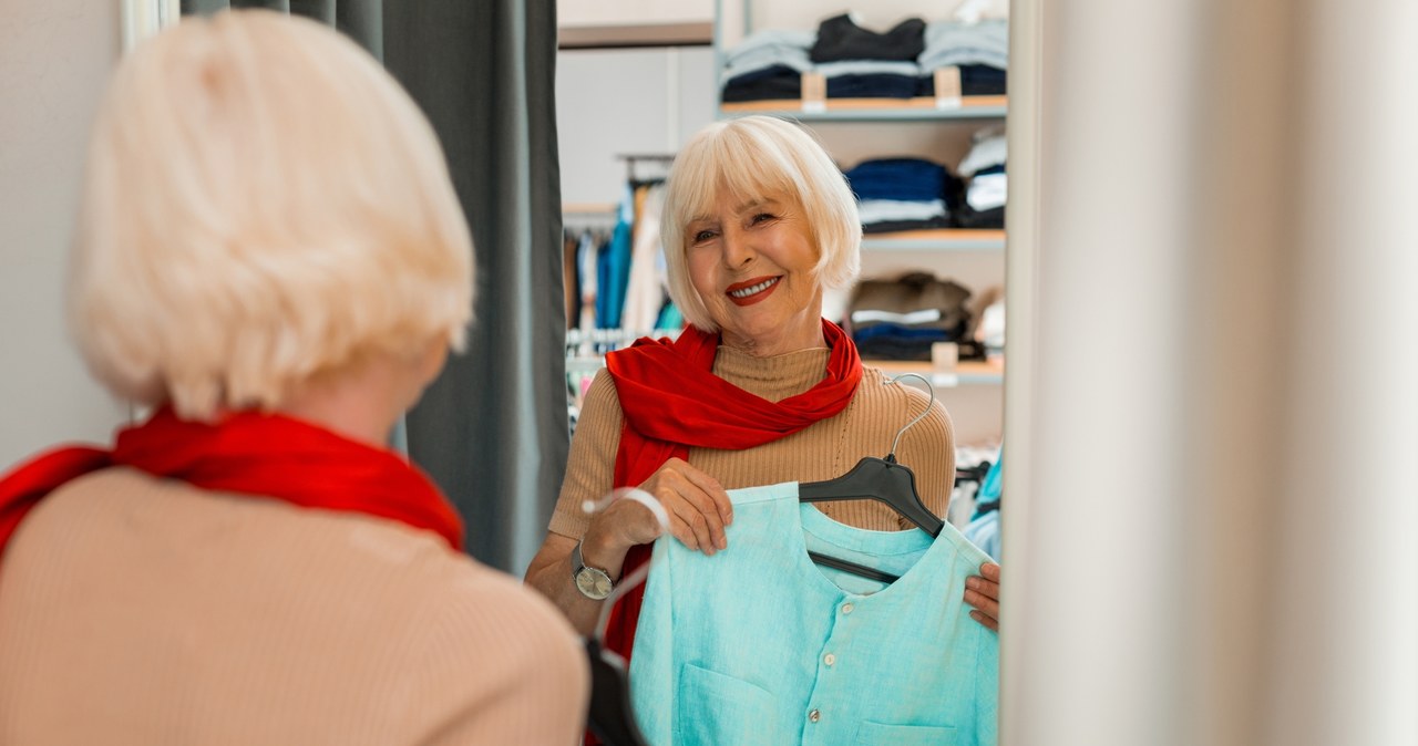 These colors should be banned for women over 50. They age at least a decade