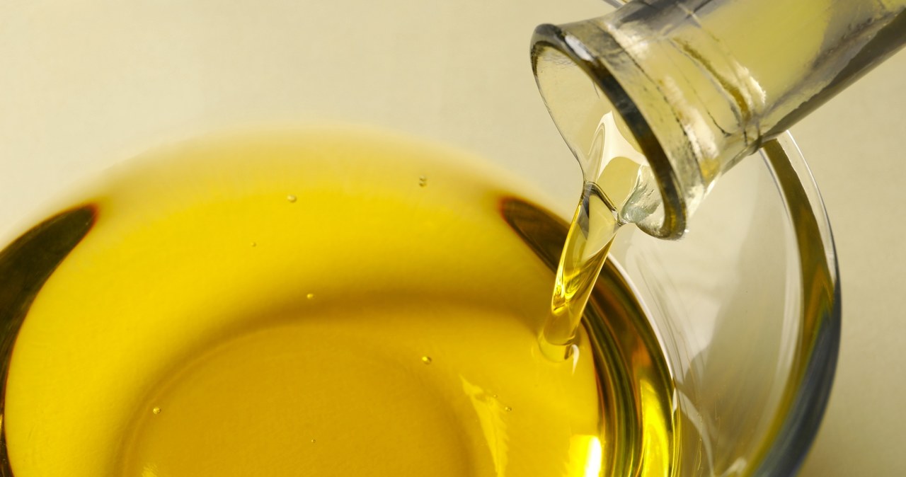 In the kitchen I use oil made from the healthiest spice. It soothes the nerves, improves digestion and strengthens immunity