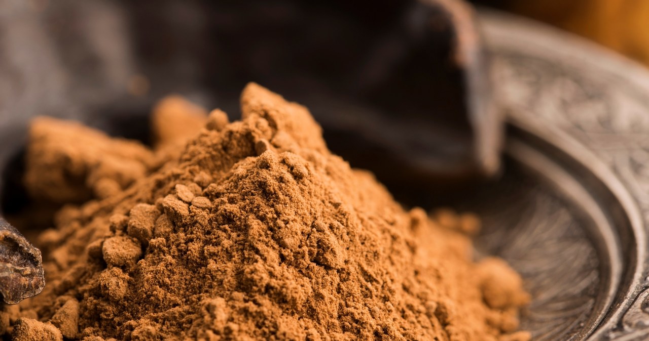 It improves intestinal function and regulates sugar levels. We keep forgetting about this great spice