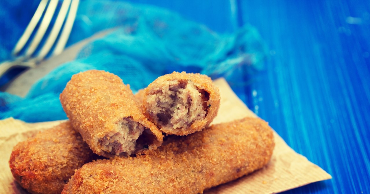 Potato cutlets with mushrooms. Perfect for red borscht