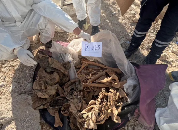 "They used the excavator to flatten and compress the bodies." Mass graves discovered where thousands of Syrians may be hidden