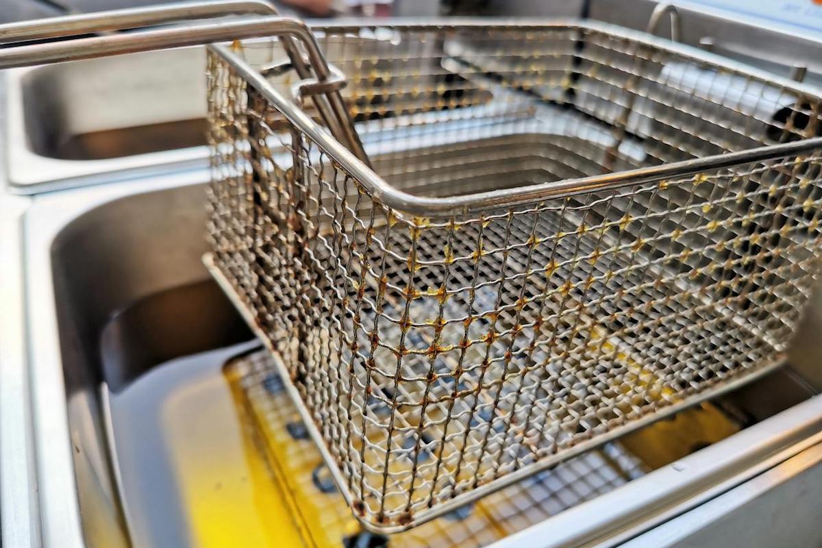 Cooking oil may be linked to colon cancer