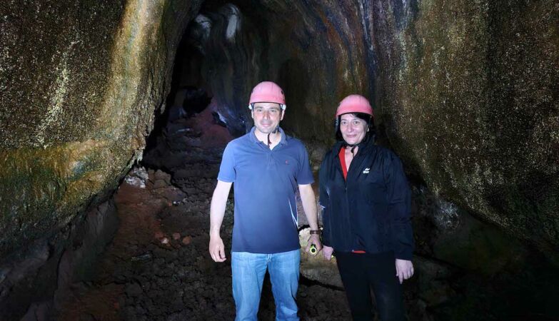 Important volcanic cavity discovered on Pico island