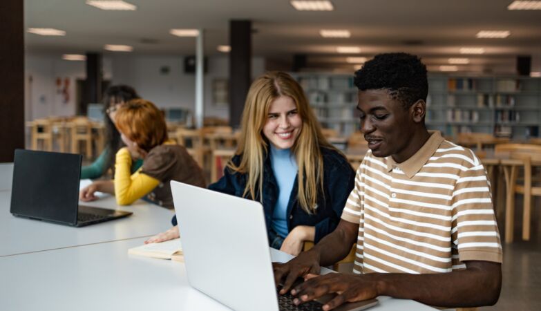 There are 45 thousand broken computers in schools. Problem: exams will be digital