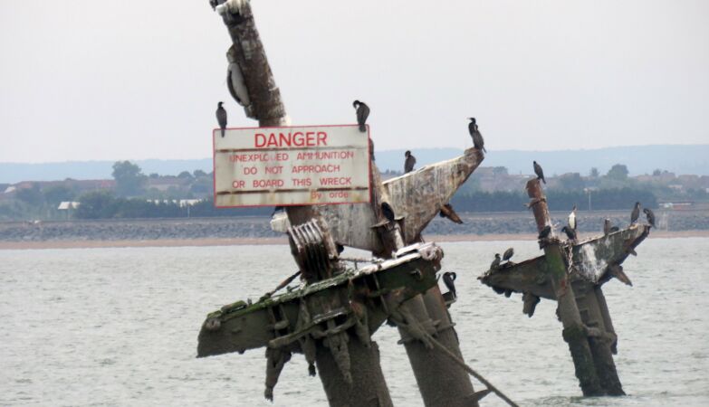 80 years ago, a ship sank in the Thames. The UK now fears a tsunami