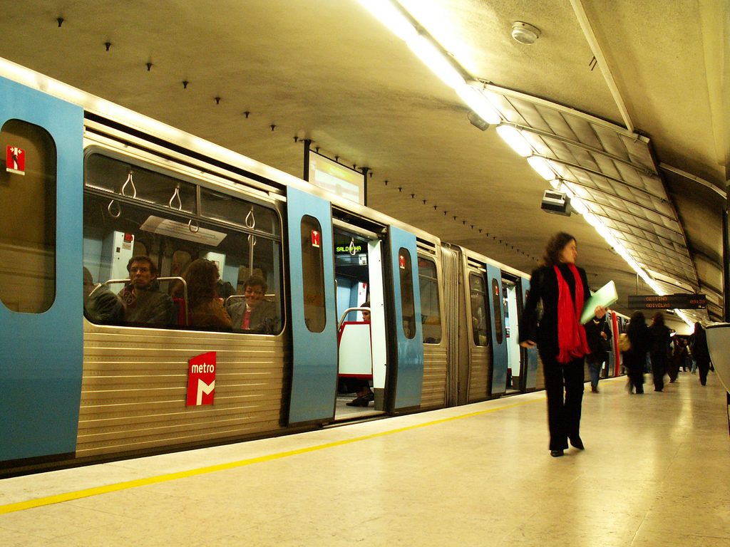 Porto and Lisbon subways reduce timetables at Christmas