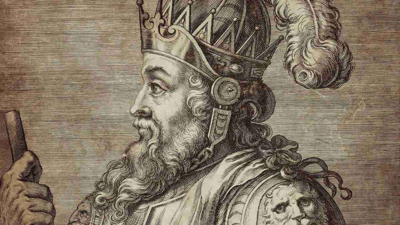 Treasure found in the trash had a letter from King D. Afonso V