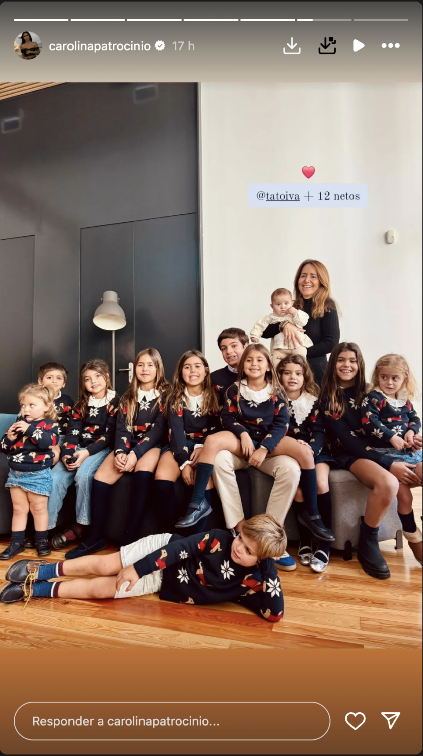 Beautiful portrait! Carolina Patrocínio shows her mother with her 12 grandchildren on Christmas Day