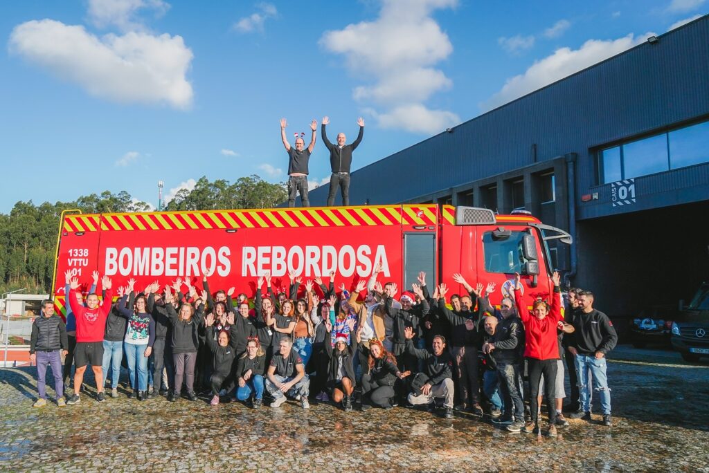 Laskasas Group offers a fire truck to the Rebordosa Volunteer Firefighters