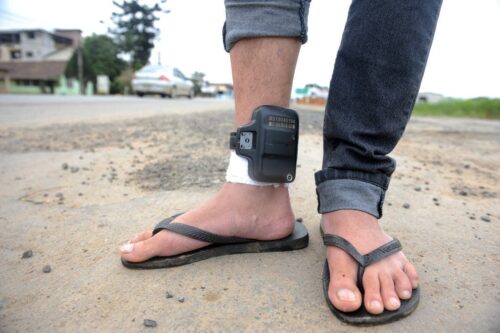 More than 800 monitored people broke electronic ankle bracelets in Acre in 2024, points out Iapen