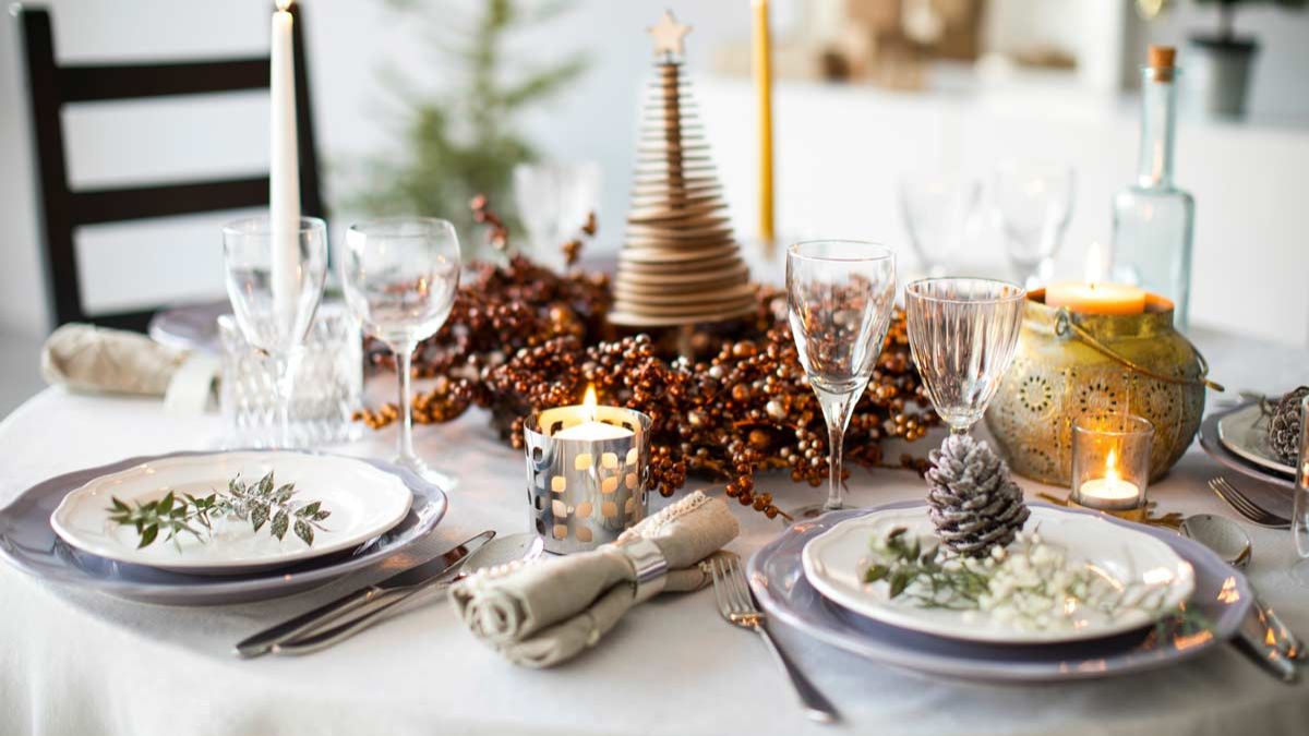 chic new year's table