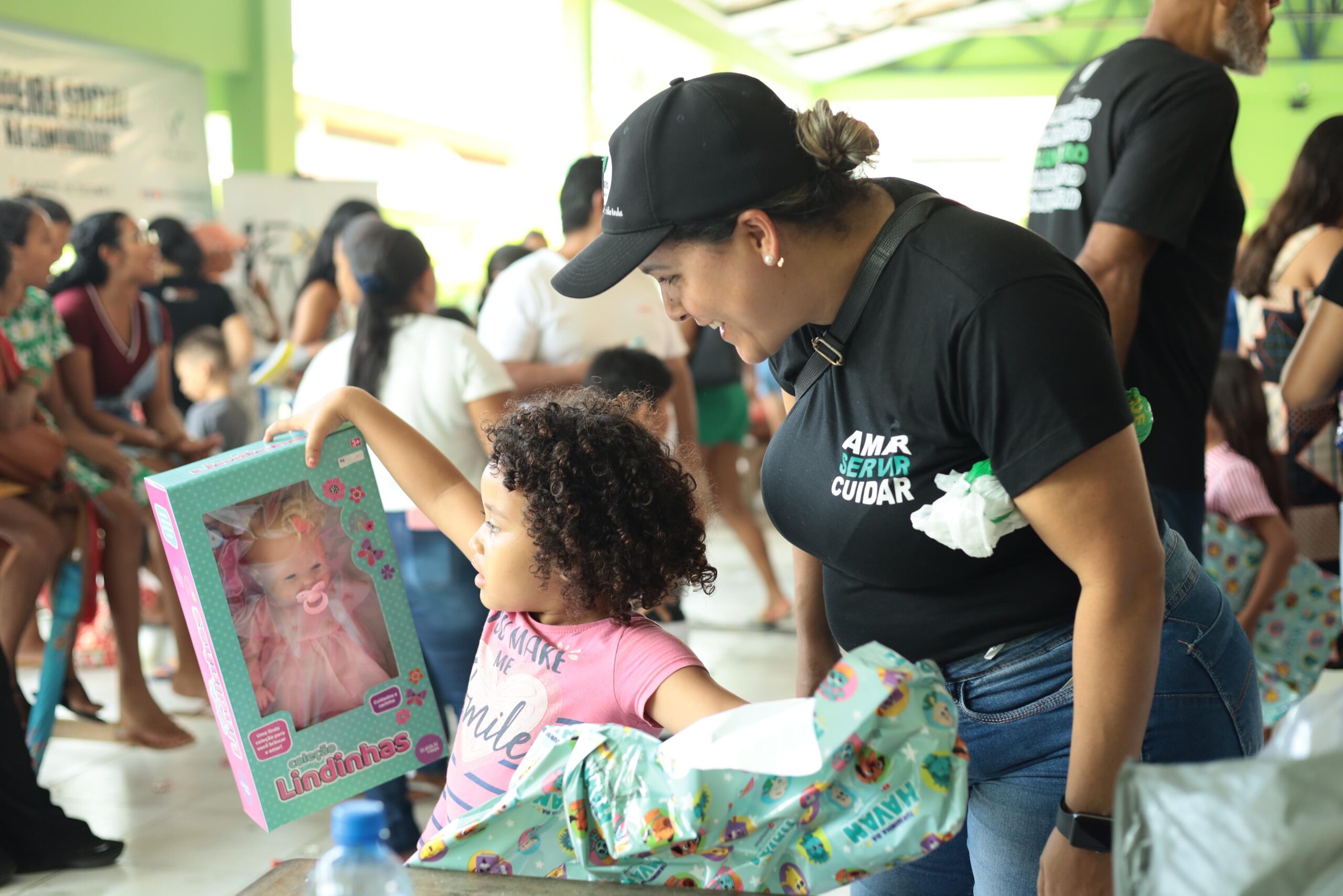 Videira na Comunidade serves around 800 people in Christmas solidarity action in Cidade do Povo