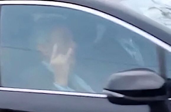 Who were the mayor of Sintra’s “horns” for? Horta says he is being chased by a “bad man”