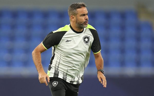 Artur Jorge in Botafogo training at the 974 Stadium, in Qatar