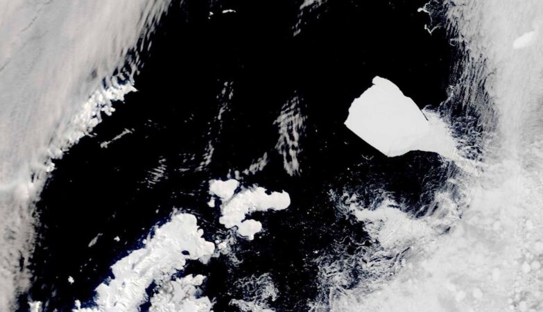 The largest iceberg in the world has broken free — and is on the move