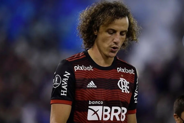 David Luiz stated that he found out about his departure from the club through social media