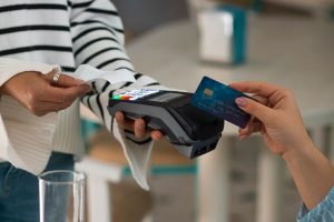 Sweden hardly uses cash. Not everything is a bed of roses