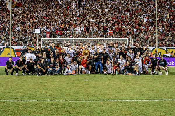 Vitória squad after match against Fortaleza, at Barradão