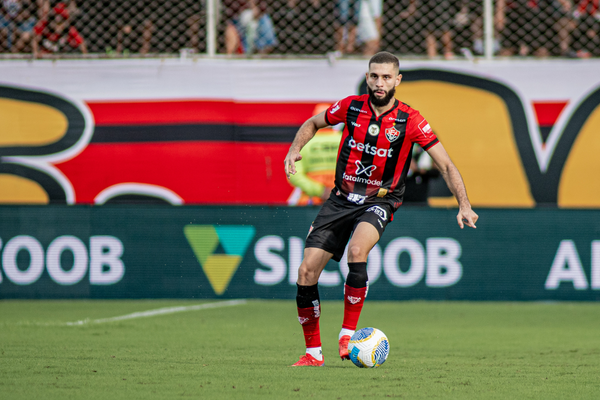 Expelled in the first round clash, Wagner Leonardo will face São Paulo again this Sunday (25)