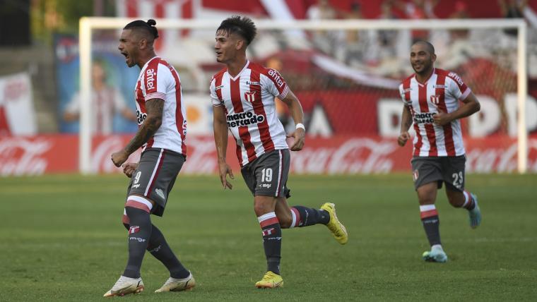 Quem é Joaquín Lavega, atacante que interessa ao Vasco? image