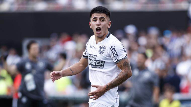 Almada vai sair do Botafogo? Para qual time ele vai? image