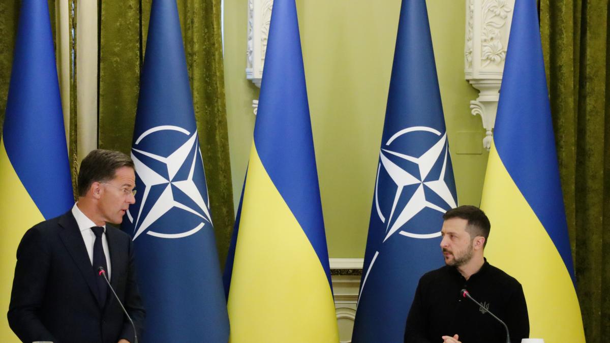 NATO Secretary General warns of "bad peace" with Putin