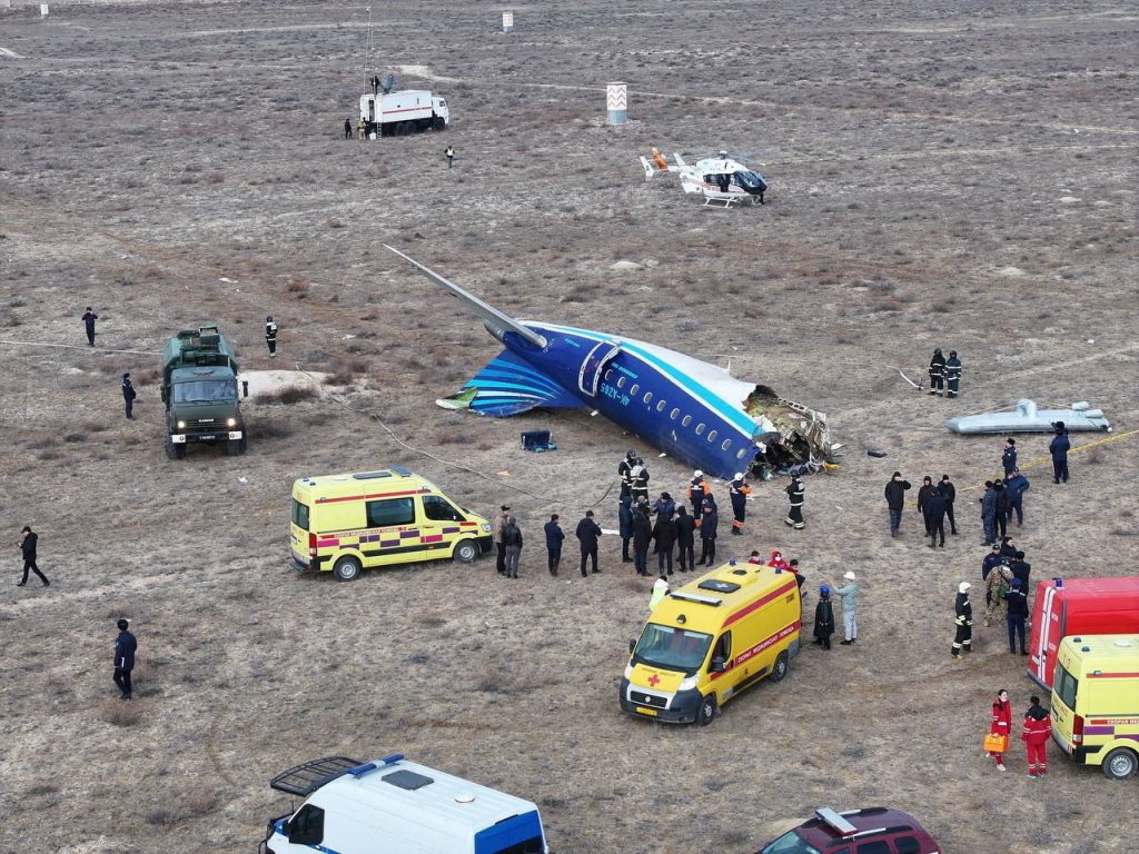 Kazakhstan: 32 survivors of passenger plane crash