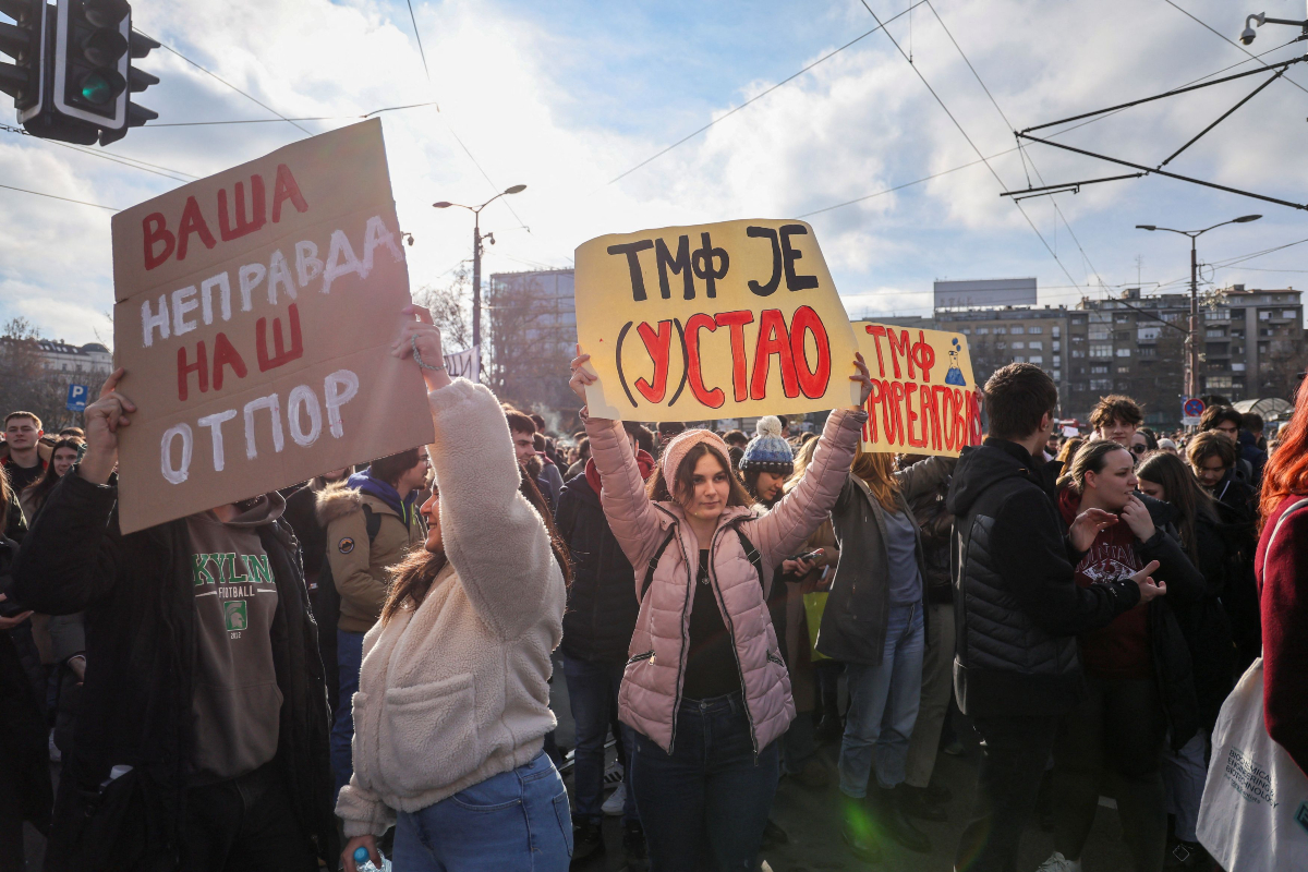 Σερβία: Εντείνονται οι κινητοποιήσεις για την τραγωδία στο Νόβι Σαντ