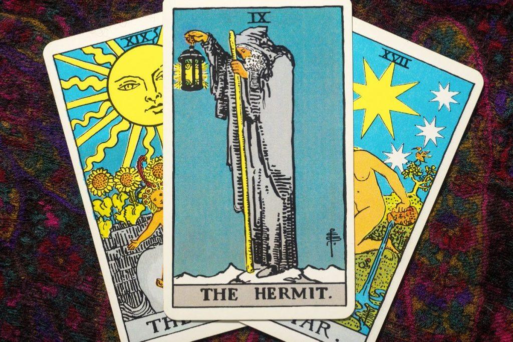 Tarot forecast for 2025 for the month of January 