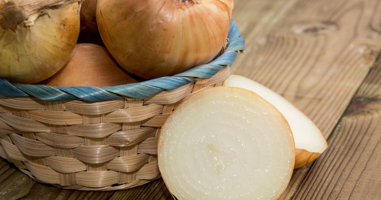 The ideal place to store onions is a cool basement, pantry or attic. /123RF/PICSEL