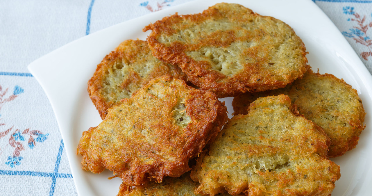 Potato pancakes with the addition of vinegar are a guarantee of crunchiness. Our grandmothers already knew this trick. /123RF/PICSEL