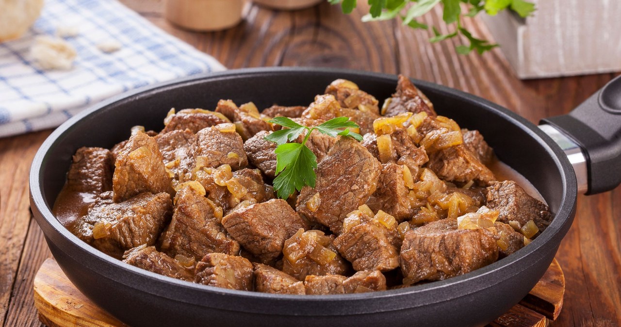 You've never eaten such aromatic beef goulash before. The meat comes out soft