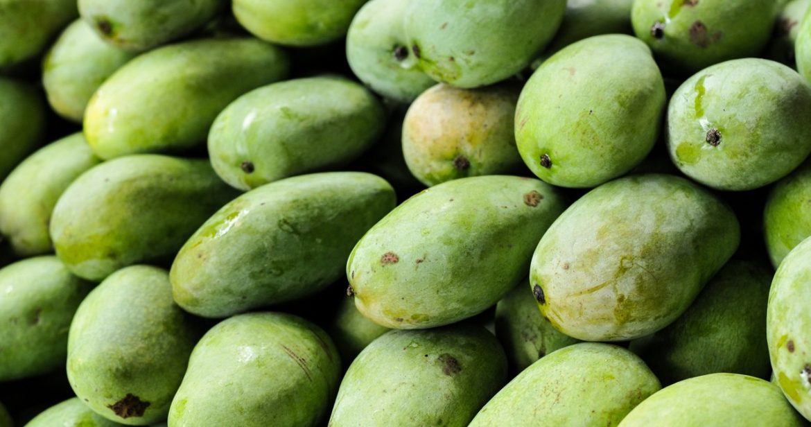 No wonder they talk about him “fruit of the gods”. No wonder they talk about him "fruit of the gods". It smoothes wrinkles, has anti-inflammatory properties and affects weight